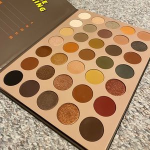 35 PAN EYESHADOW PALETTE - Rude Cosmetics